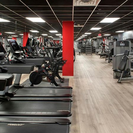 Westchester Marriott Таритаун Екстериор снимка