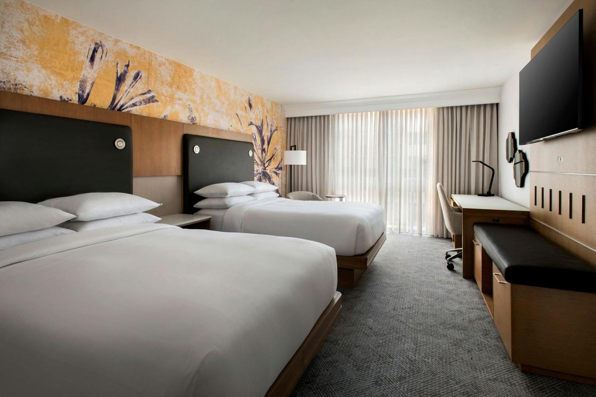 Westchester Marriott Таритаун Екстериор снимка