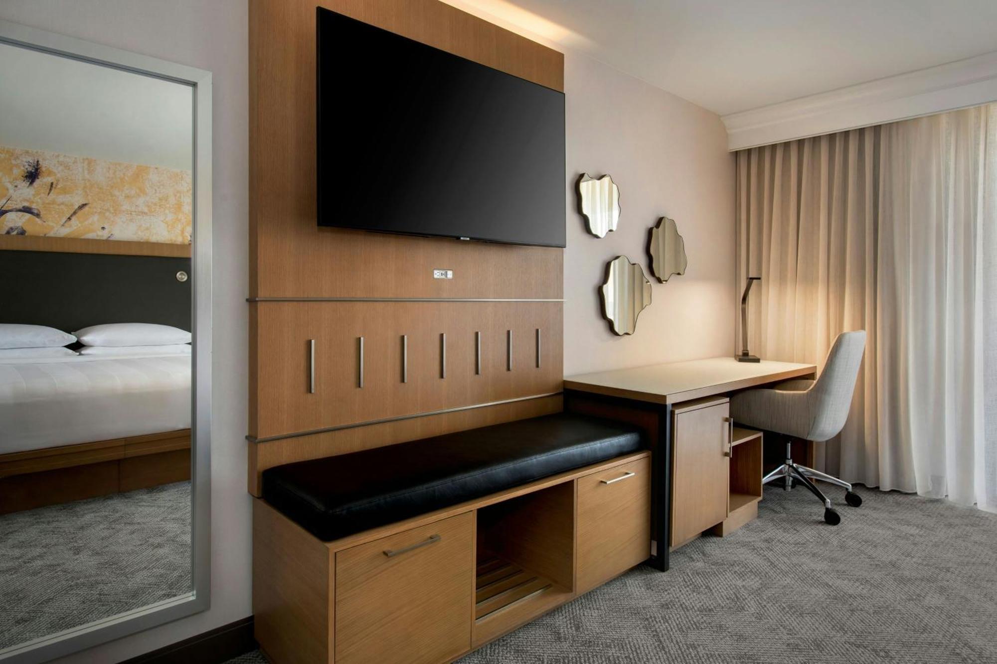 Westchester Marriott Таритаун Екстериор снимка