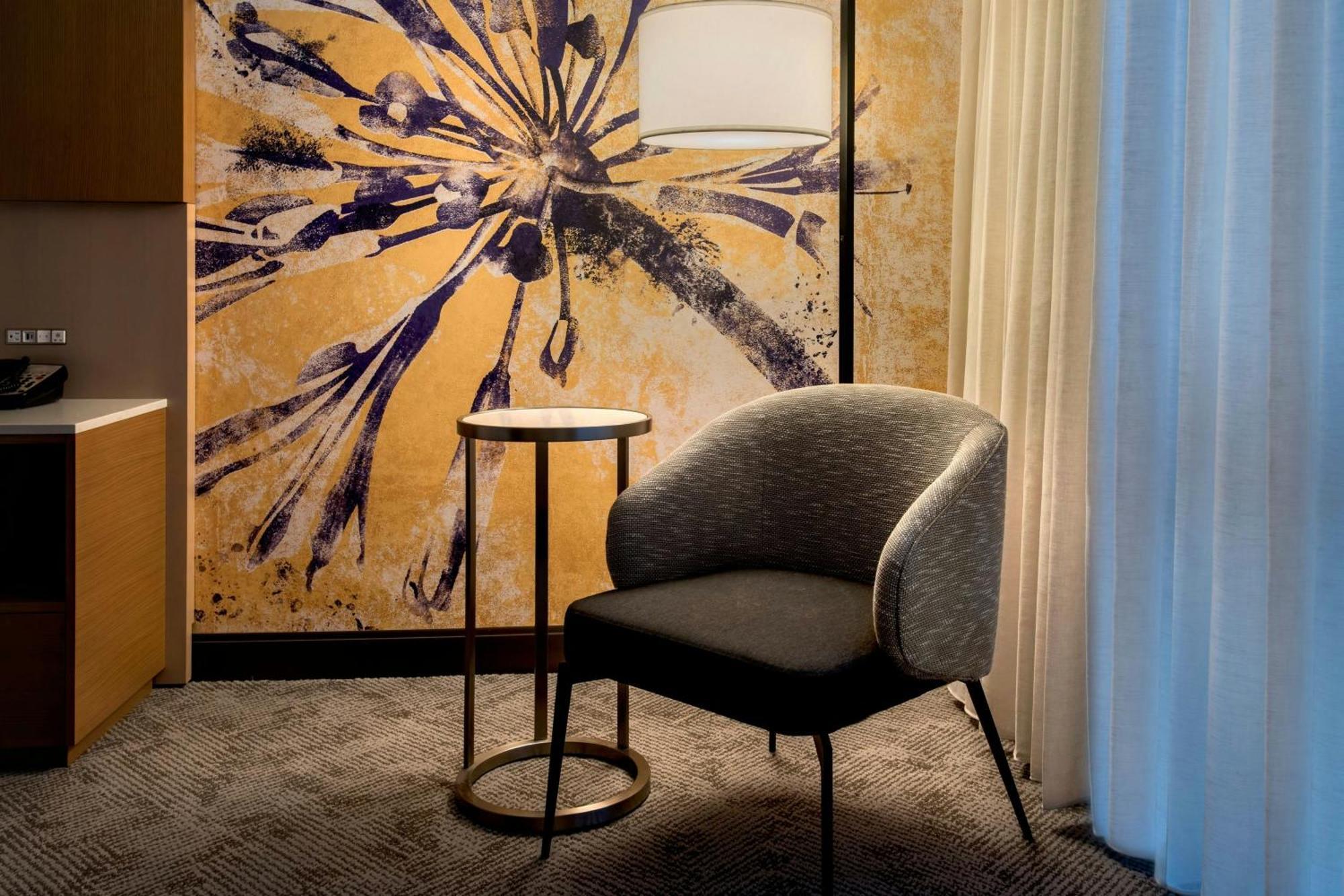 Westchester Marriott Таритаун Екстериор снимка