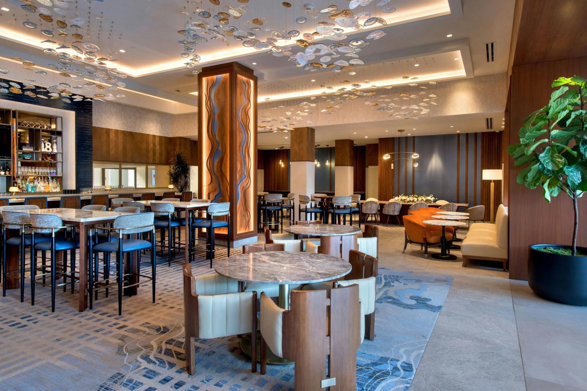 Westchester Marriott Таритаун Екстериор снимка